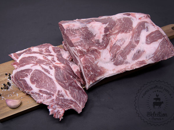 Cachaço de porco preto